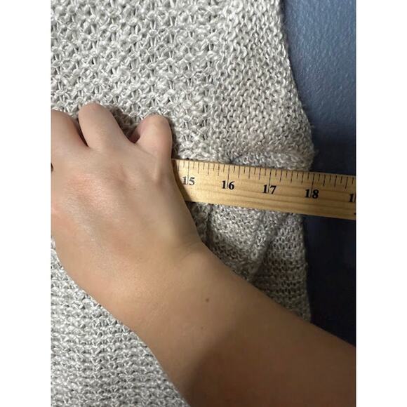 Aeropostale Sweater Women's Size Small Open Knit V-Neck Office Career Cozy Top - Picture 4 of 7